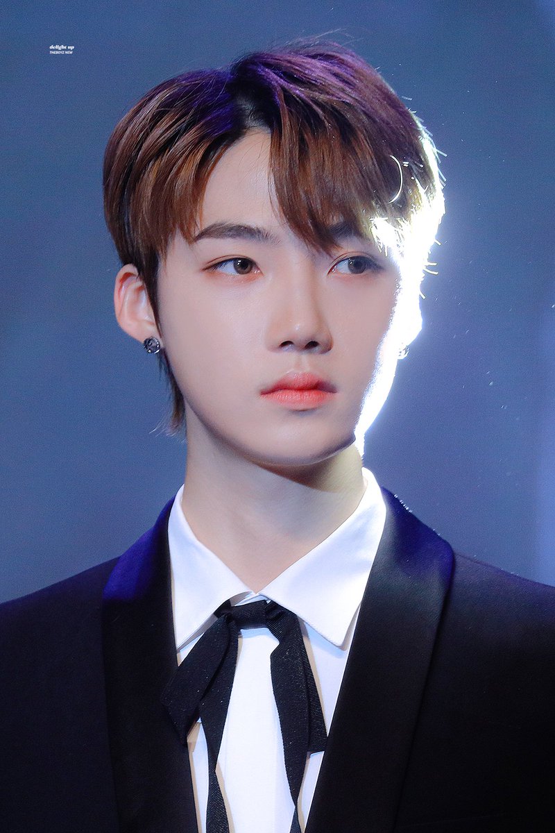 picsofnew's tweet photo. 191129 © delight up
#뉴 #더보이즈 #THEBOYZ https://t.co/q4SAaEn4im