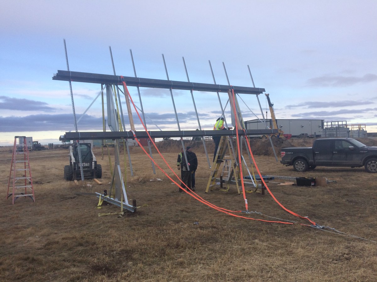 AzgardSolar's tweet image. Excited to perform a pull test on our solar rack.  How much force do you think she'll take to tear down?  We'll be posting the video on Tuesday!

#canadiansolar #agriculture #farming 
#solarenergy #wintersolar #ag #renewables