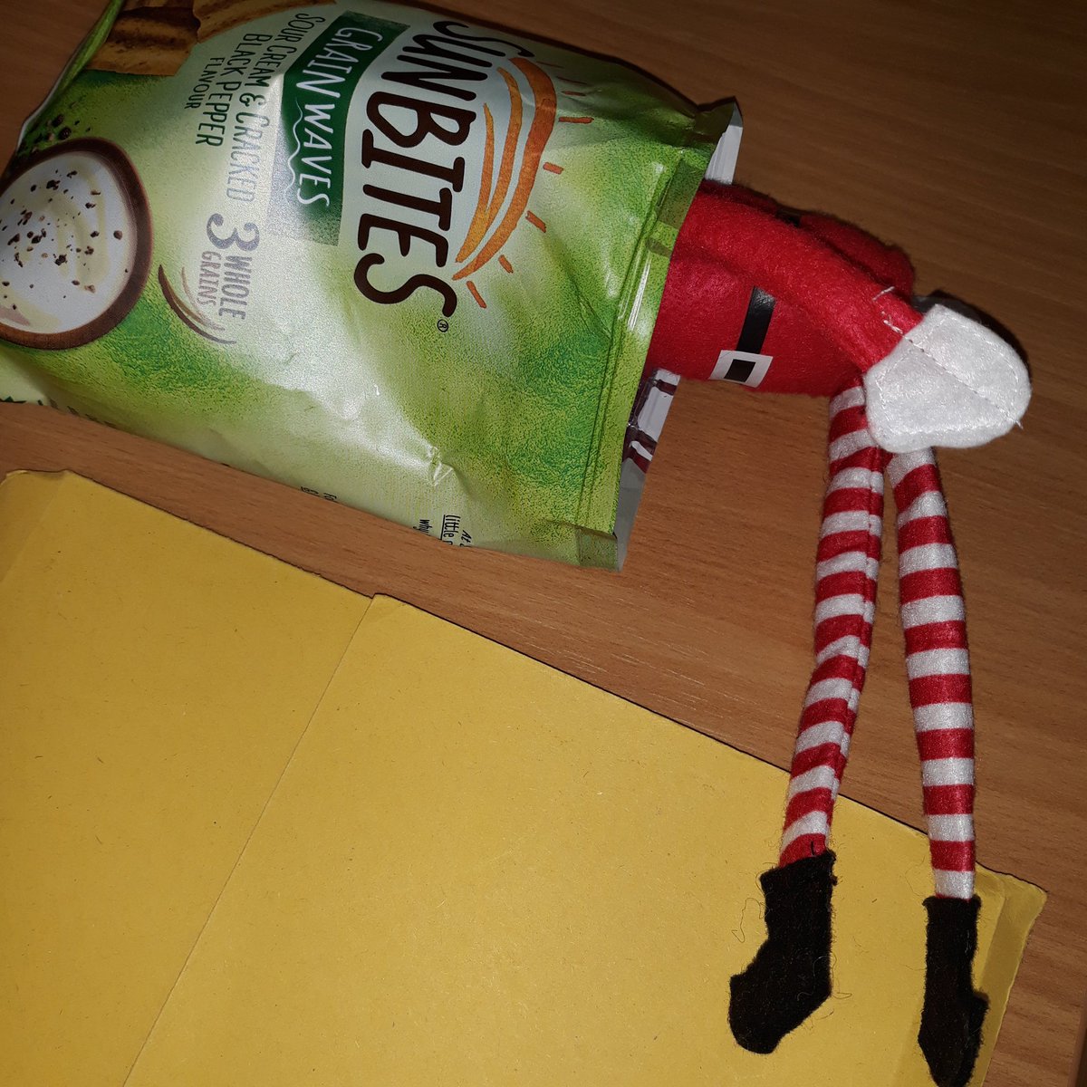 SallyannHR's tweet image. Busy week. Today it all got to much and the comfort food came out. Elvis couldn't control himself #ElfAttack #elfontheshelf @ccs_nhst @abbie_CCS