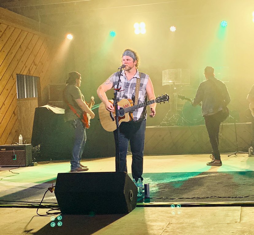 Heard it was yo birthday bud! Rock out with your socks out🕺🏻