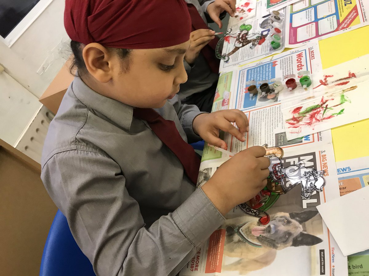 thorpehousesch's tweet photo. #ThorpePrePrep love ending their week at ‘Crafty Cubs Club’! Creative downtime fun with friends! Happy Friday, everyone! @GXLocal @AldenhamSchool @GoodSchoolsUK @iapsuk @muddystiletto @TLBMagazine @LitLangAcademy https://t.co/U2612s1dYW