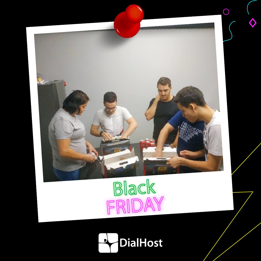 DialHost's tweet image. Conta para gente, o que você já encontrou de bom na Black Friday?

Aqui hoje o almoço foi esse alvoroço que você viu na foto. Até agora já foram 6 entregas de comida e ainda não terminamos o dia. Todo mundo aproveitando seus cupons e promoções. 😂😛👀💸

#BlackFriday #DialHost