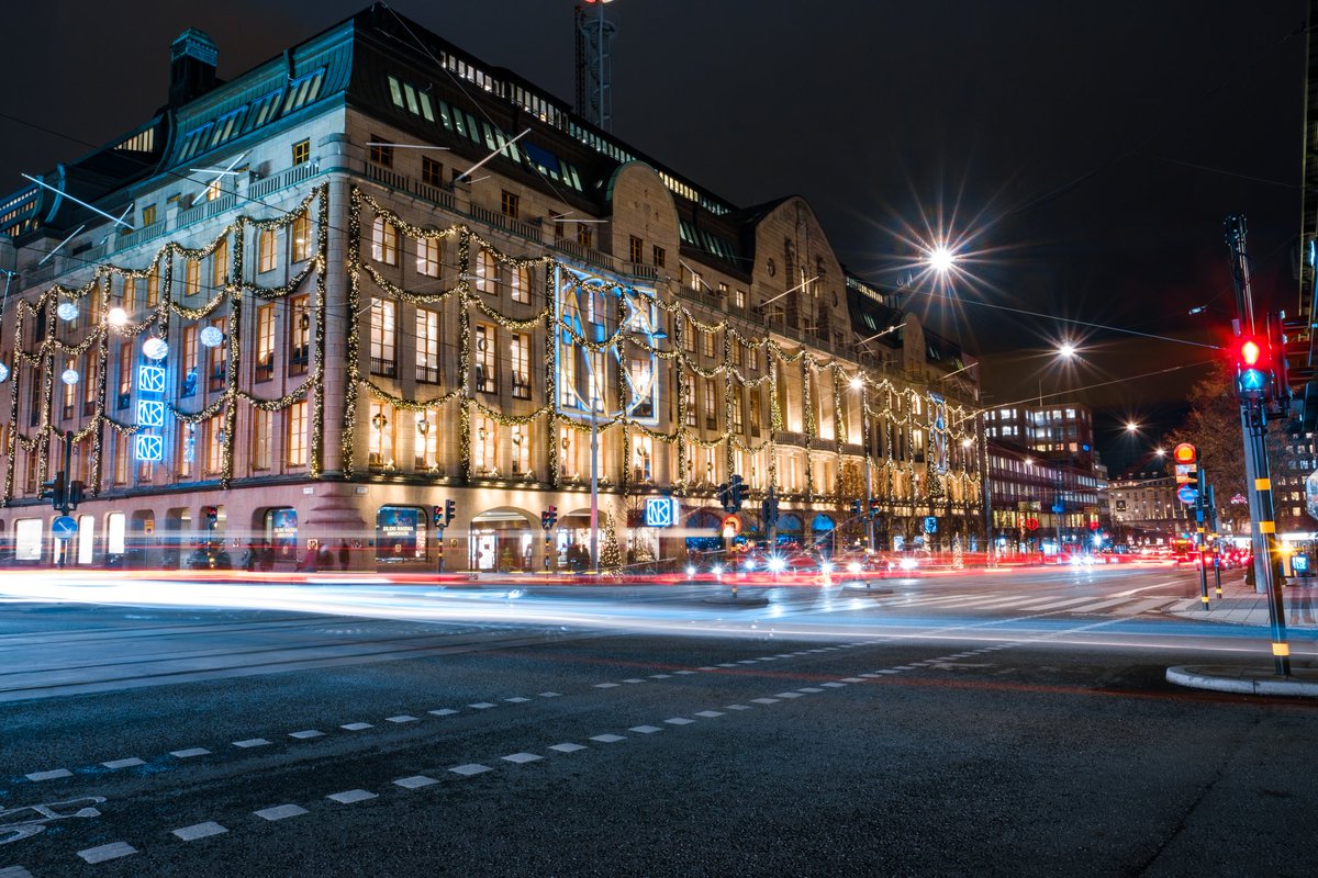 Walk around Stockholm following the #Christmas lights #🌲
Every year #stockholmsjul is responsible for decorating the city with thousands of light bulbs that light up the sky starting now 
Read more on ViewStockholm.com