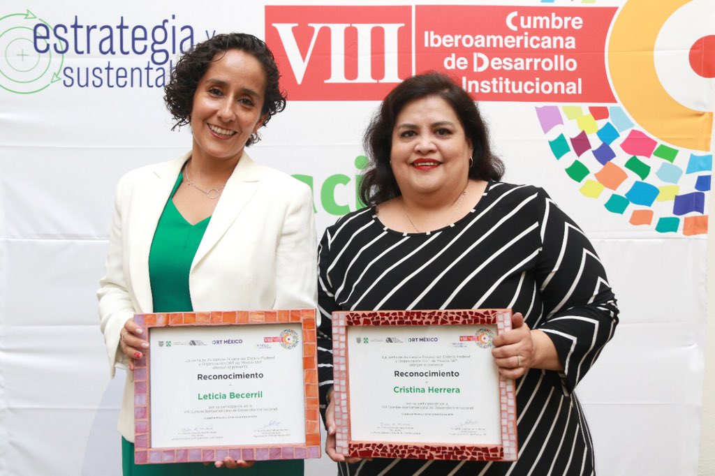 JAP_CDMX's tweet photo. En el marco de la VIII Cumbre Iberioamericana de Desarrollo Institucional @CIDIMX #CIDI2019, se llevó a cabo la entrega de reconocimientos a los talleristas, en este segundo día de actividades. #120AñosJAPDF https://t.co/AdPOqw91lZ
