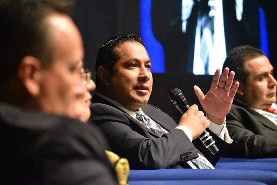anadepemx's tweet photo. El Mtro. @MARCOAURELIOMEX Director de la #DefensoríaPública de #Michoacan participa en el panel "la #DefensaPenal efectiva en el Sistema Penal Acusatorio Mexicano”
#SinDefensaNoHayJusticia https://t.co/Xc4ott9FZt
