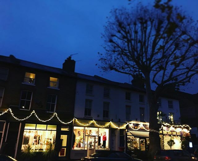 soshanau's tweet photo. It’s beginning to look a lot like Christmas 🎄... along Maple Road, Surbiton #surbiton #mapleroad #christmas #christmaslights #fairylights #lightswitchon #mapleroadsurbiton #shoesatlast #thefrenchtable #thefrenchtarte #thefrenchtartesurbiton #theantelope https://t.co/N3419G8Bn5 https://t.co/9k5UYq6yt3