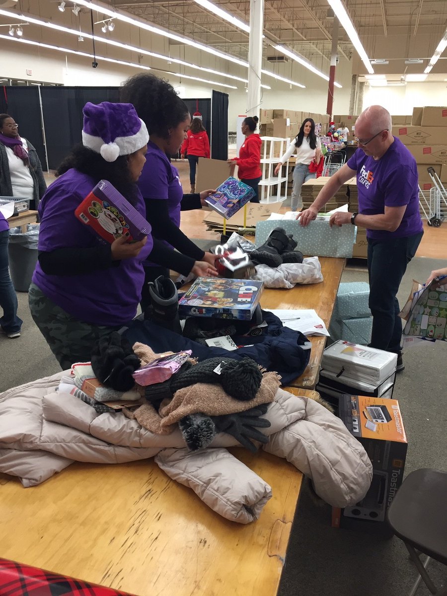 Our FedEx elves were busy sorting and wrapping gifts at <a href="/HolidayHelpers2/">Holiday Helpers</a>, a charity that helps families in need during the holidays. FedEx teams will be helping out throughout the entire month of December to help make the holidays special for families across the GTHA. #FedExCares