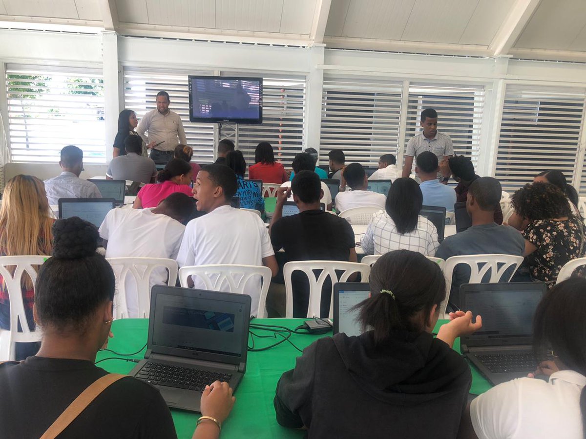 Caribbean School of Data tweet media