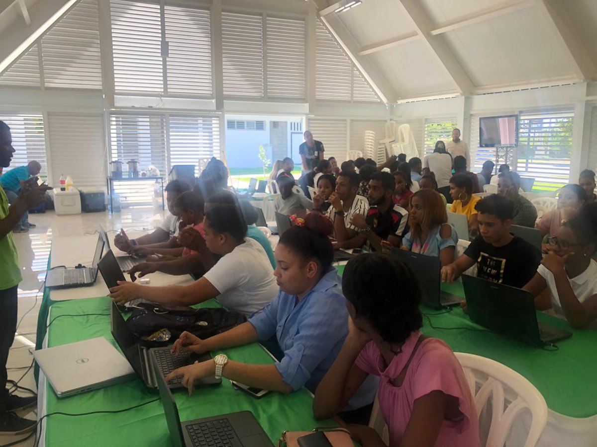 Caribbean School of Data tweet media