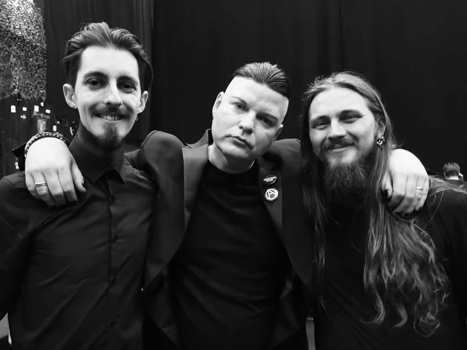 AugerOfficial's tweet image. One of the great thing&apos;s about working in music, is that you get to meet, work with and hang out with the nicest human being&apos;s. Yes its our very good friend, Mister @MarcMassive from @MassiveEgoBand. ;-) #Auger #MassiveEgo