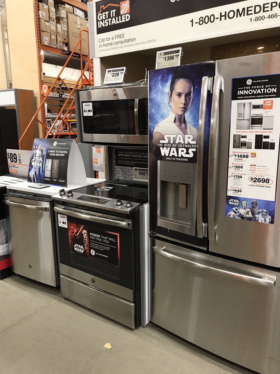 Camille95923767's tweet image. @GE_Appliances Spotted in the wild, this Black Friday!#TheForceofInnovation