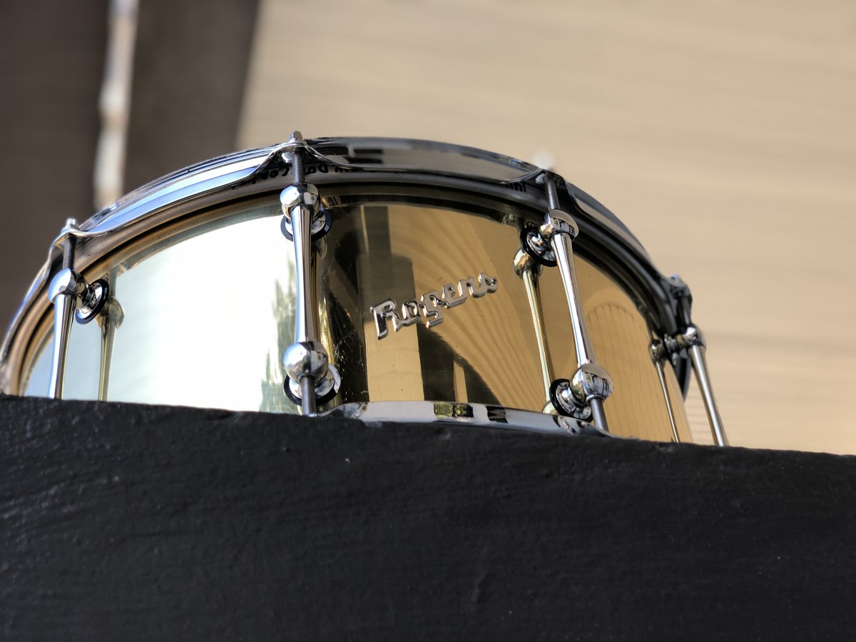 The_Ghost_Note's tweet photo. (SOLD) Very clean Rogers 14 x 6.5" Brass Snare Drum 2000s era. https://t.co/S5NyO8wXNi