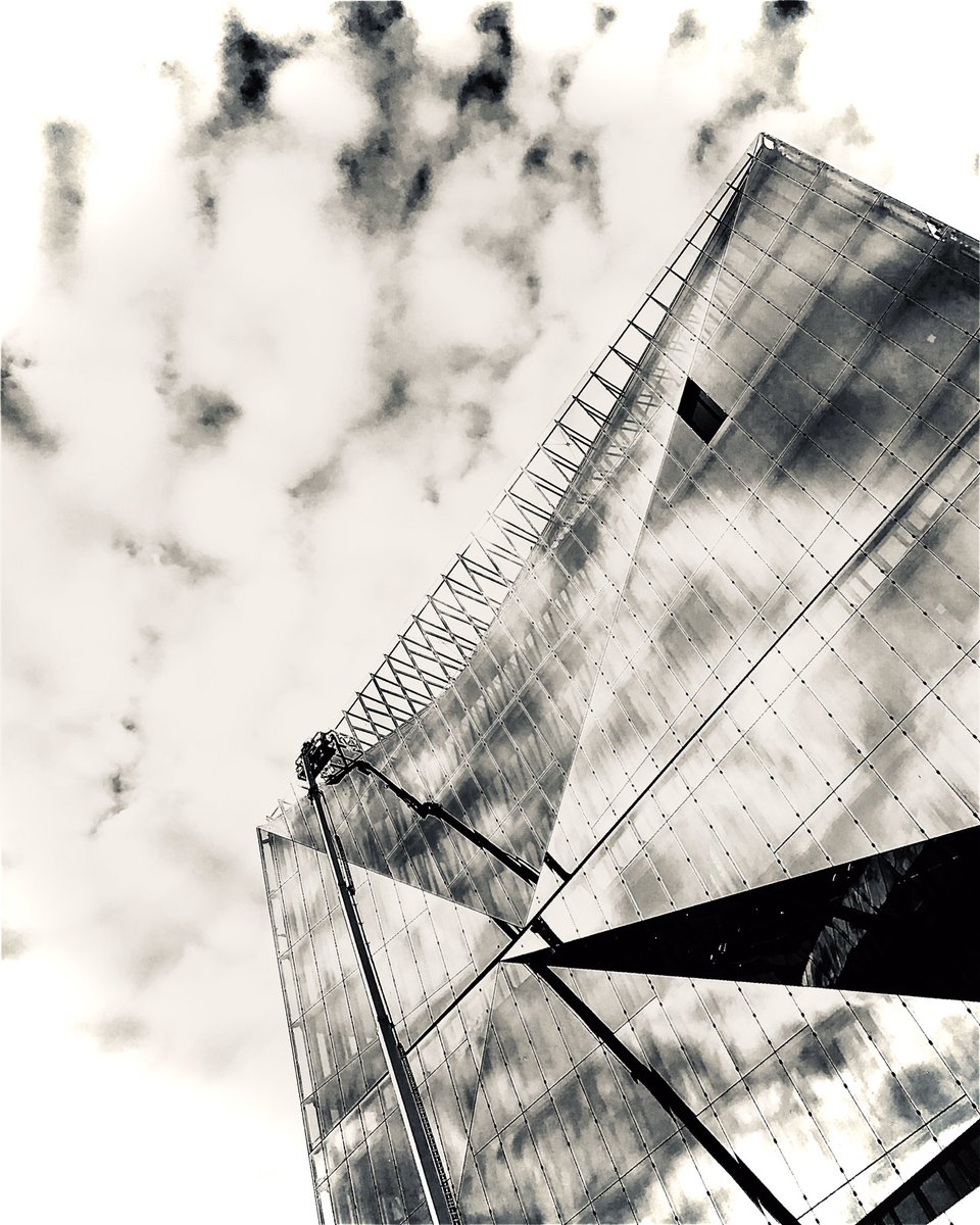 berlinportrait's tweet photo. Cube #berlin 
#berlinportrait #architecture https://t.co/Qcv9OHWIxP