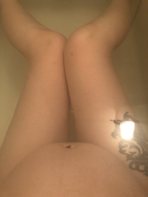 お腹が大きくなったから隠さなくても隠れる https://t.co/OMC57KhBbW<a href="/tag/%E3%83%A6%E3%83%A1%E3%83%88%E3%83%8E%E3%81%A1%E3%82%83%E3%82%93%E3%81%AD%E3%82%8B"class="tags"><span>#ユメトノちゃんねる</span></a>