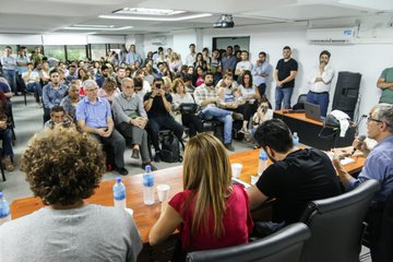 View image on Twitter