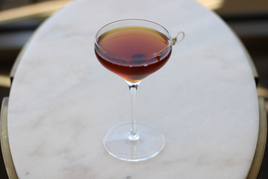 What do you call a classic cocktail on our 5th floor? Our Rooftoop Manhattan features #oldoverholtrye #braulioamaro #carpanoanticaformula and of course, #YOU!

#sunsetloungefortcollins #sunsetlounge #haveyouseenthesunset #craftcocktails #oldtownfortcollins