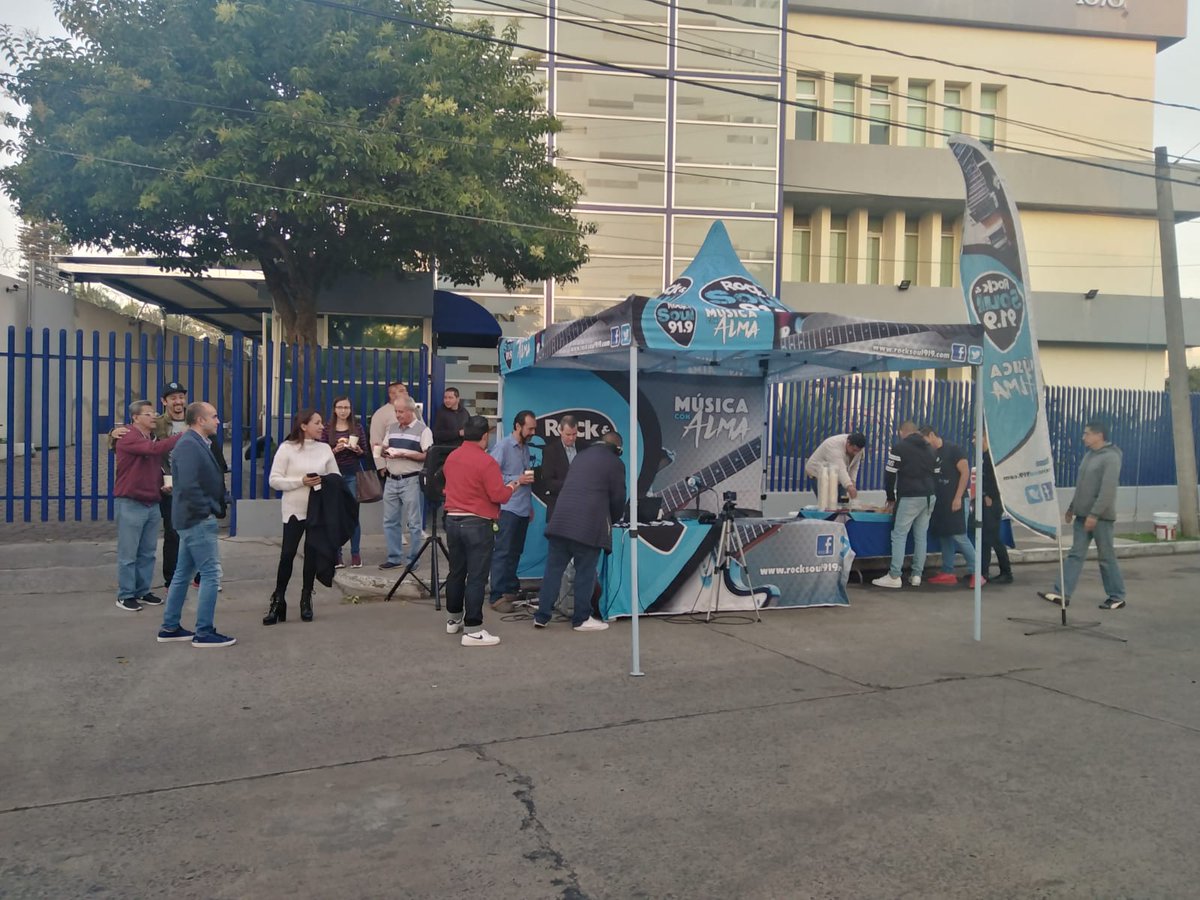 Ramiro_Escoto's tweet image. #Cumplimos y #Pagamos Las Donas en la primera de @lider919 ... #Gracias a quienes vimos esta mañana !!!