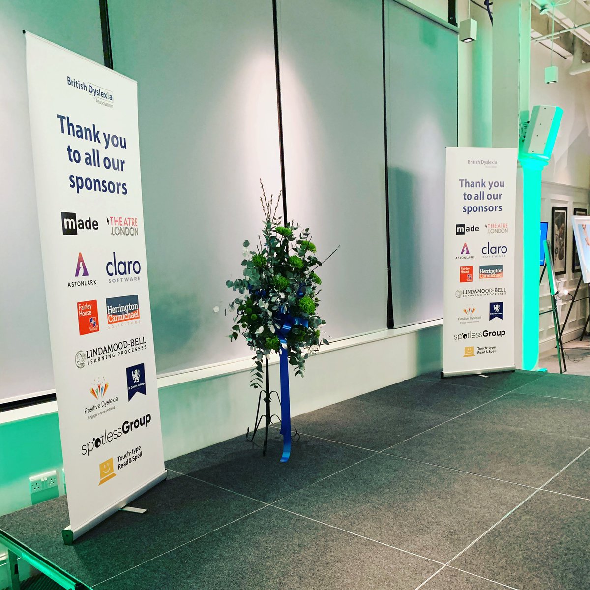 HCSolicitors's tweet photo. The stage is set for the awards and live auction. #dyslexia #dyslexiaawards https://t.co/PXSLn8te0o