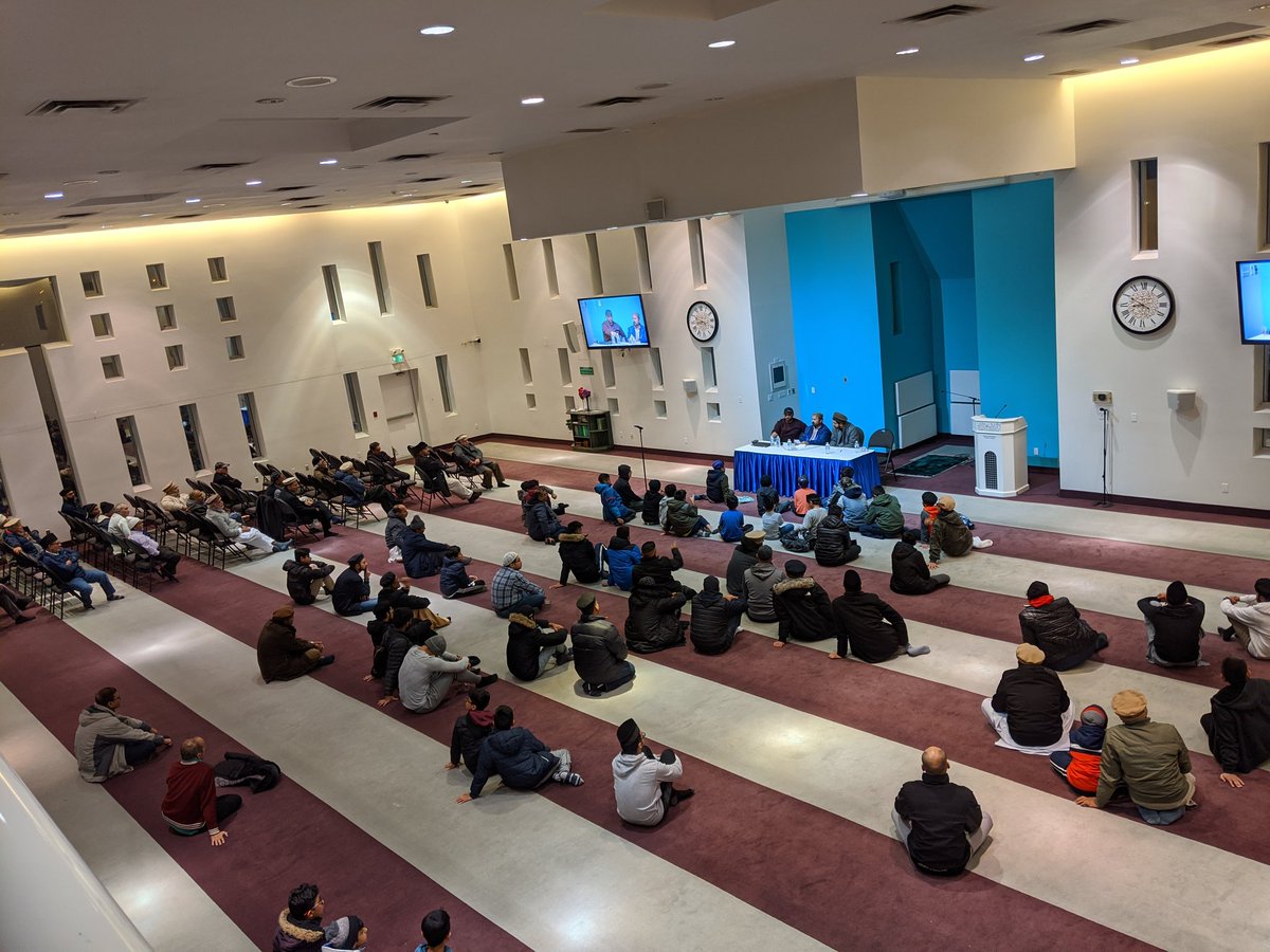 Vaughan and Peace Village Jama'ats in Majlis Muqami organized drugs awareness session at Baitul Islam Mosque after Isha prayer on November 27, 2019. More than 150 Atfal/Khuddam and parents attended the event. Refreshments were served after the event.

#DrugsAwareness