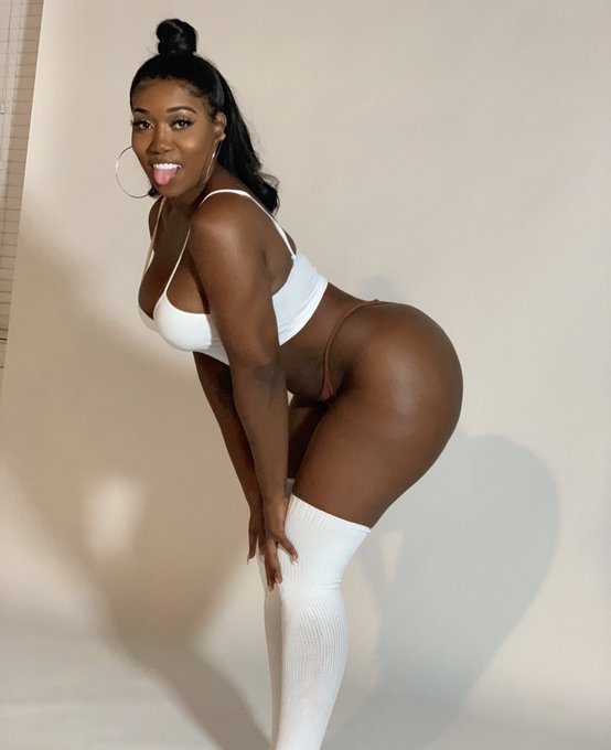 Retweet If You Like Chocolate 😈 &bull; $4.25 Subscriptions Now At The Link😈 https://t.co/ij91hj8hbm https://t<a href="/tag/retweeet"class="tags"><span>#retweeet</span></a>