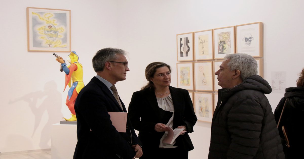 lamadrazacccugr's tweet photo. Fotos "El clamor de las moscas". Exposición de #ChemaCobo, en @lamadrazacccugr . Puede visitarse hasta el 26/01/20, en el mencionado espacio.https://t.co/DqZcNbBJeO @BellasArtesUGR @delegacionbbaa @educaugr @Patrimonio_UGR @CanalUGR @UGRdivulga @UGRinvestiga @harteugr https://t.co/9HmScbS7zJ