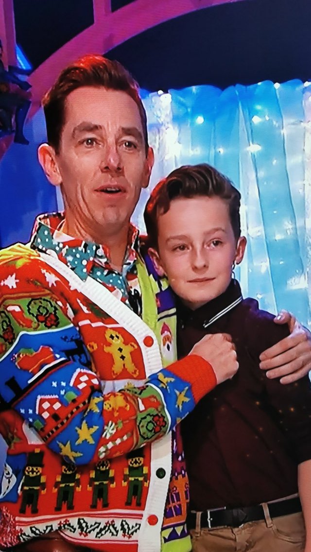 This touched my heart❤️ so sad to see his parents not in the audience #LateLateToyShow