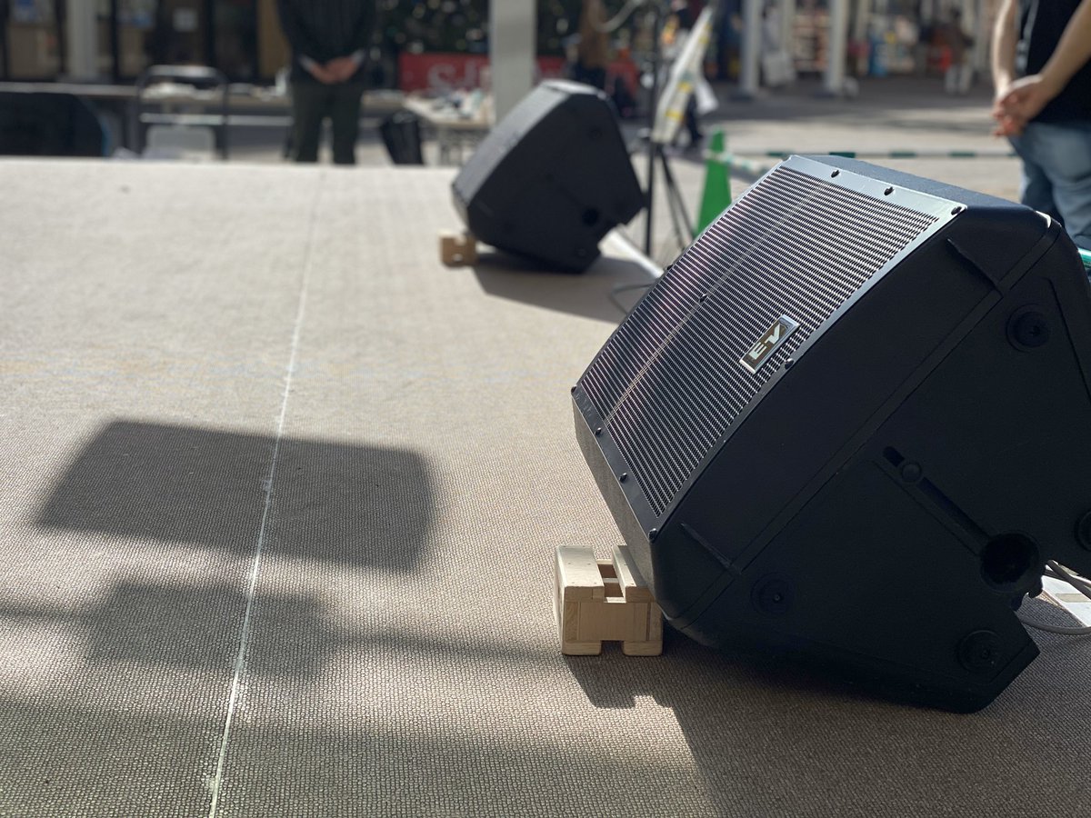 moritan_misumis's tweet photo. やっと出番がきた。
#interbee2019 で買った箱馬なの。
思った通りちょうどいい。

#メタルトイズ
 #METALTOYS https://t.co/x76bgVpZhn