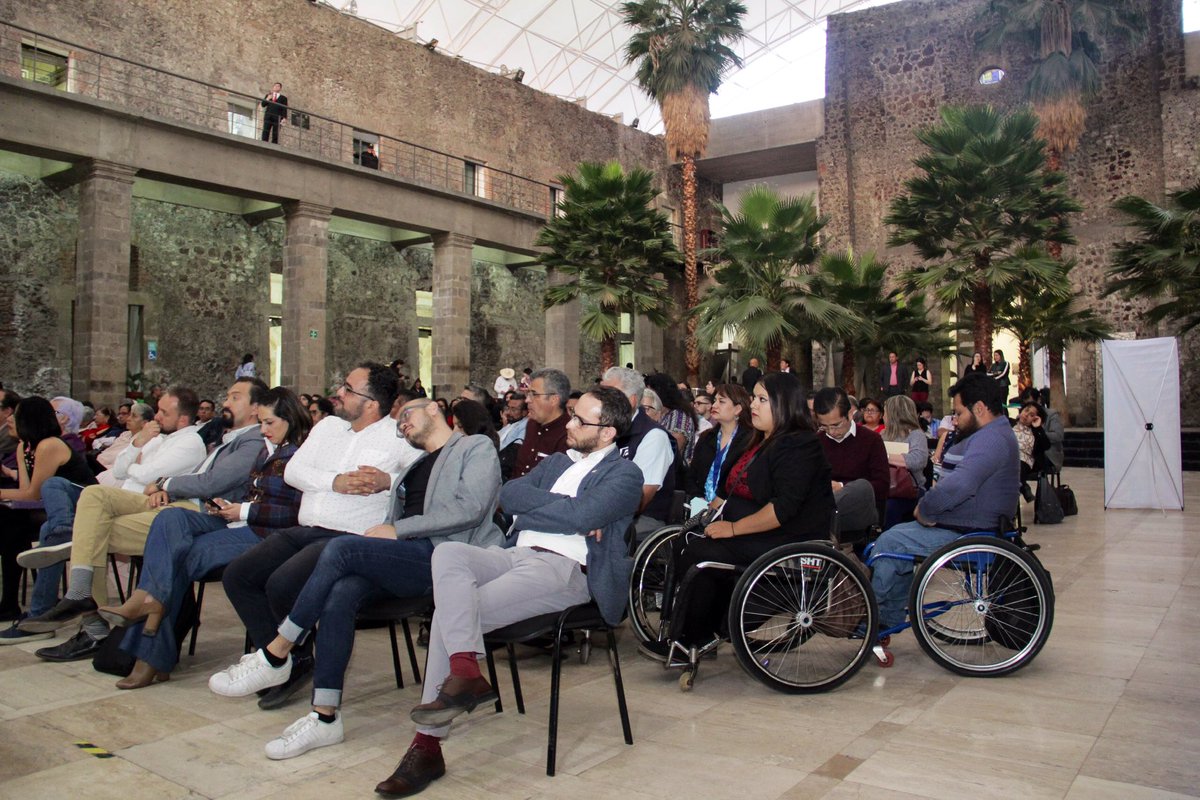 Cuando se creó el <a href="/COPRED_CDMX/">COPRED CDMX</a>, hace 8 años, yo me iniciaba como activista de la diversidad sexual. Por lo que fue muy valiosa la creación de esta institución, que desde entonces ha aportado a una cultura de la igualdad y la no discriminación en nuestra ciudad.
#AniversarioCOPRED