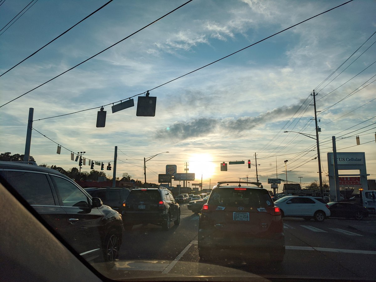 Here's another scene a bit later, still pretty painful to observe the traffic light.