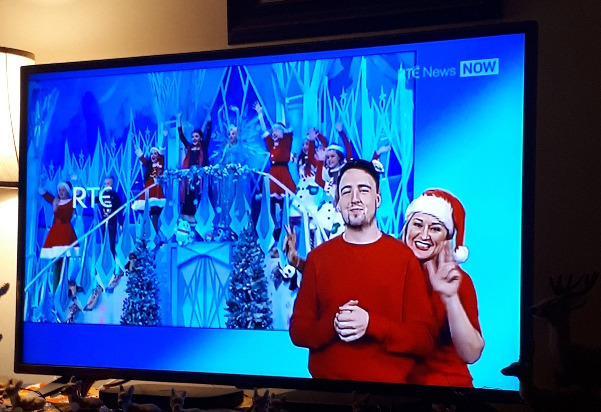 Deafninja101x's tweet image. What fantastic Late Late toys Show with 2 wonderful ISL interpreters 👍🤗🤟🙌👏❤ #LateLatetoyshows #ISLinterpreters  Well Done 
Thank you Thank you Thank you @rte @RTELateLateShow @IrishDeafSoc