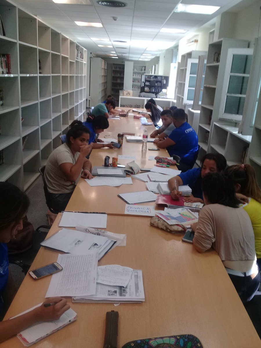 #Clasesdeapoyo en la Biblioteca Provincial #PlayonesEducativos #GenerandoOportunidades <a href="/fguillesaavedra/">GUILLERMO SAAVEDRA</a> <a href="/patriciapinasco/">Patricia Pinasco</a>