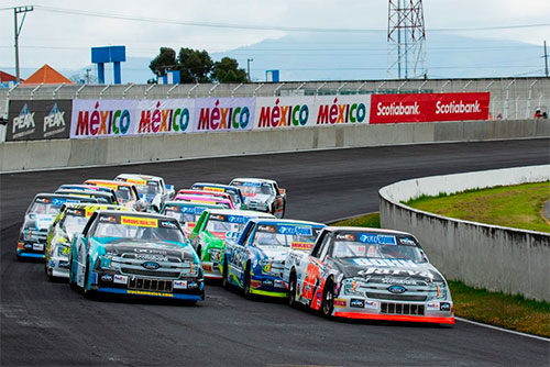 SportCar.com tweet media