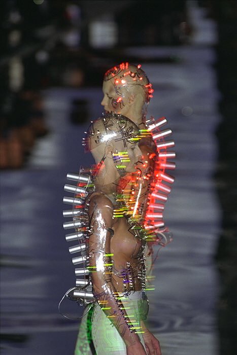 alexander mcqueen givenchy 1999