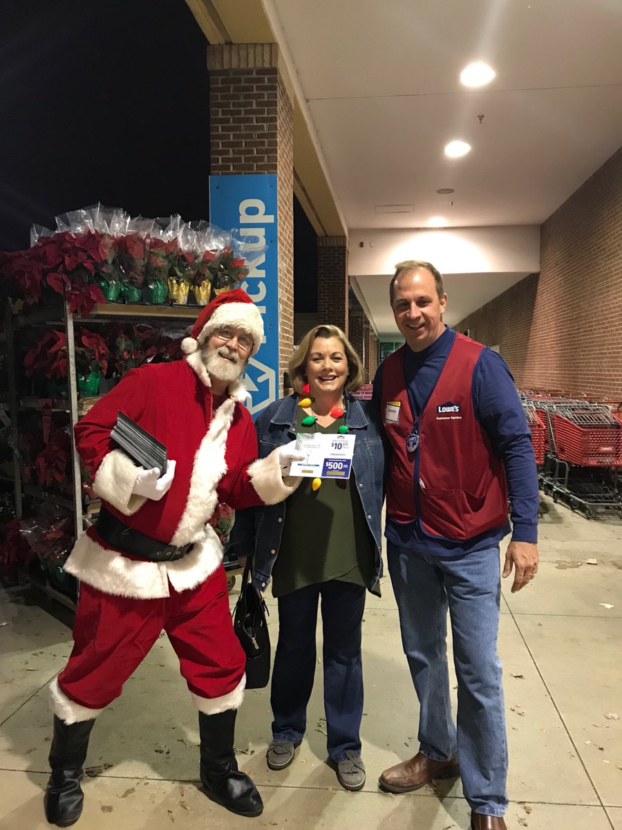 Our $500 dollar winners in D832. Loving what we do. Johns Creek 710, Suwanee 2908, Buford 662 and Loganville 2969 #BlackFriday #lowes #CustomerExperience