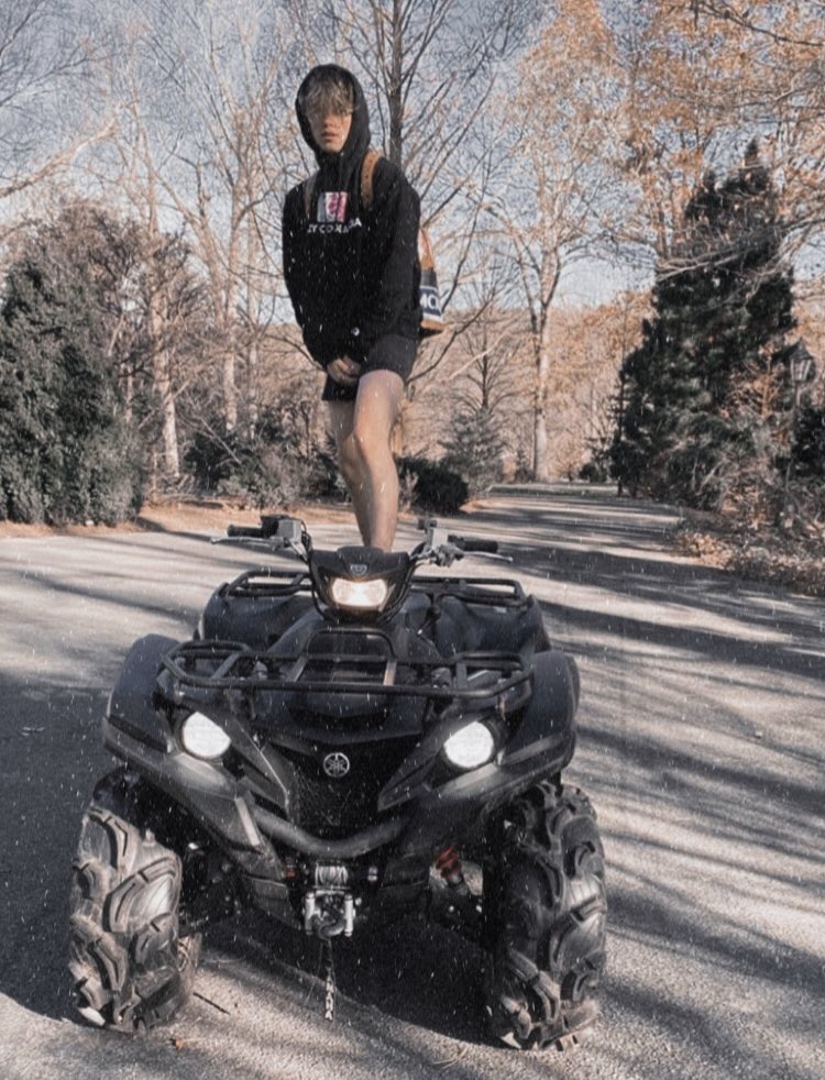jacobsartorius's tweet photo. Ok boomer https://t.co/9TE20WUM4E