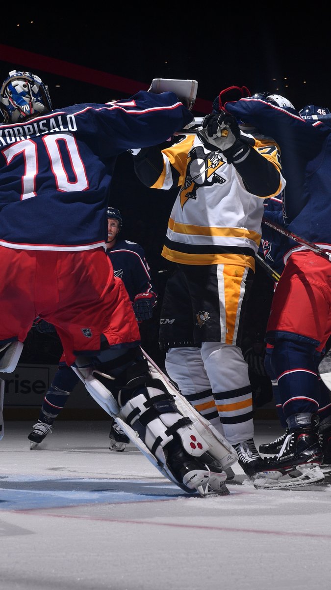 BlueJacketsNHL's tweet photo. Who needs a new #CBJ wallpaper? https://t.co/cDoCO19VNL