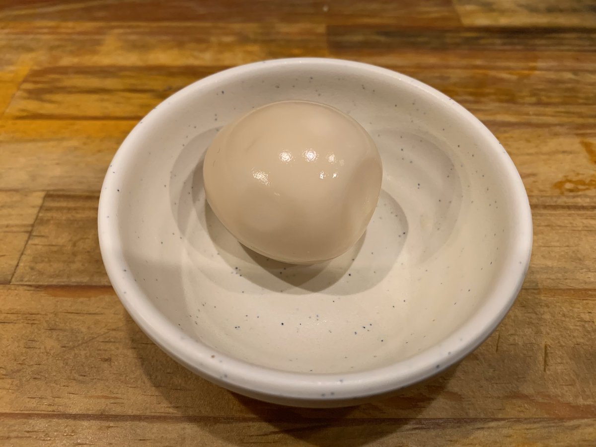 まーくん Go To Eat Ramen 洞くつ家 吉祥寺 ラーメン 硬め 味付玉子 11 29深夜 吉村家 本牧家 六角家の系譜 六角家姉妹店のひとつ 店主永井康介氏は六角家修業後 吉祥寺武蔵家の立ち上げに参画し その後洞くつ家を開業 六角家よりも醤油の