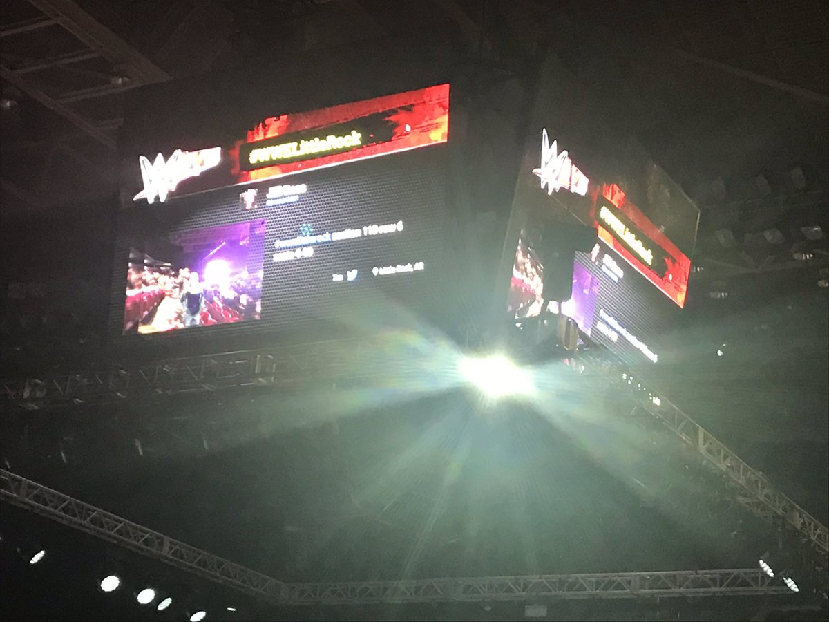 jross242001's tweet photo. The kids made the big screen. Woooooooo #wwelittlerock https://t.co/bmwWSlMfvM