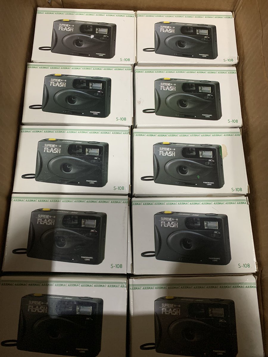 flashfilmcamera's tweet photo. ขายกล้องฟิล์ม aremac flash 30ตัวแบบไม่เช็คราคา5500สนใจDMครับ #กล้องป๊อกแป๊ก #กล้องฟิล์ม #กล้องฟิล์มญี่ปุ่น #กล้องฟิล์มคอมแพค https://t.co/5IovQss6d3