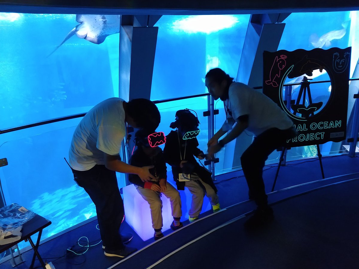 Virtual_Ocean's tweet photo. 今日も八景島シーパラダイスで展示がはじまったよ！
VR×水中ドローンの世界最先端の展示を体験してみてねブッチ🐬 https://t.co/JL7pEFvG7H