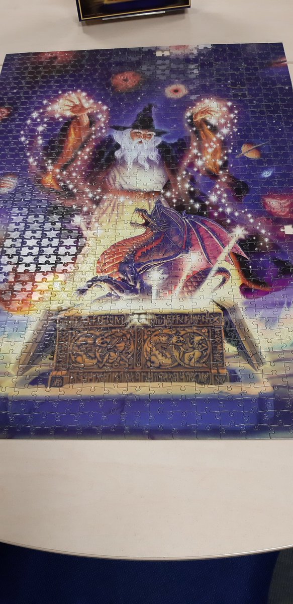 jill_lowes's tweet image. Two missing pieces after weeks of work #blaydonlibrary#jigsawmadness @GatesheadLibs