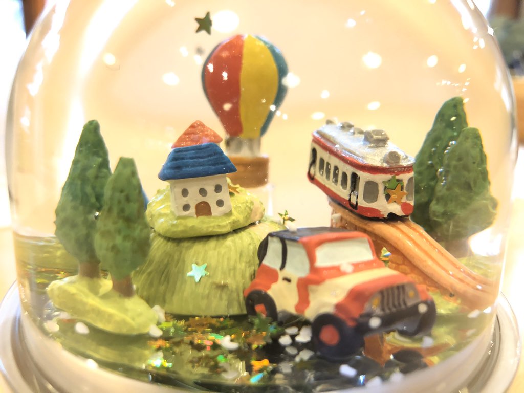 SnowDomeFactory's tweet photo. 本日��たくさんの体験ありがとうございました😊
明日は満席となりましたので、新規受付をストップしております。
月曜日以降は空きのあるお時間もありますのでお問い合わせ下さい。
#スノードームファクトリー　#体験工房和楽日　#ホテルエピナール那須 https://t.co/0XxufBYYKk