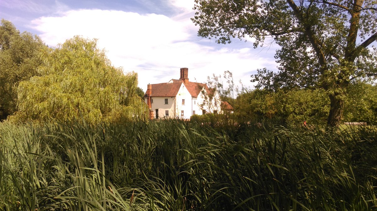 BasildonHistory's tweet photo. Great #Chalvedon Hall, #Pitsea #Basildon #Essex
#withGalaxy #SamsungMembersUK @SamsungUK https://t.co/sDv0FIQn2s
