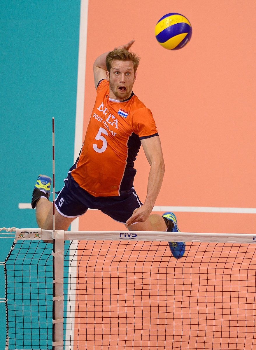 'Zeer vereerde’ Jelte Maan op longlist Lange Mannen. 
Meest opvallende naam in de ‘longlist’ is 199-voudig internationale Jelte Maan, die sinds 2015 niet meer geselecteerd werd voor Oranje: Volleybalkrant belde met Jelte:
volleybalkrant.nl/nieuws/zeer-ve…