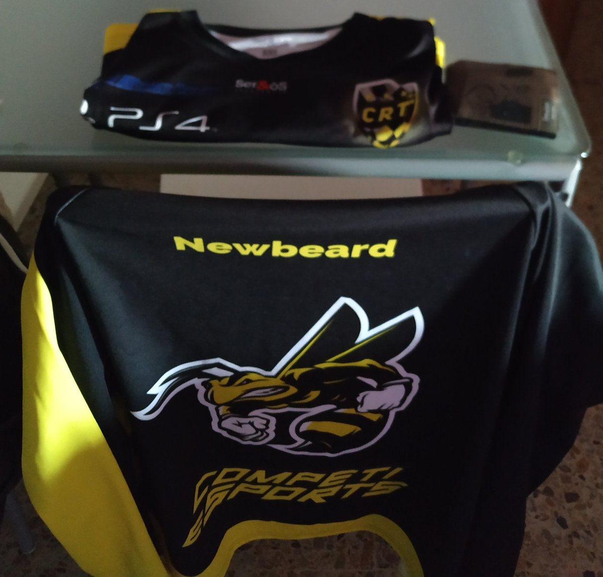 newbeard87's tweet image. Ya lo tenemos todos para la #N1BCN2019 !!!
He hecho cura de sueño para ir bien fresco y intentar dar todo y disfrutar que es lo más importe 🔝🐝!!
Vamos al lío compañeros @CompeticionesO ,@Tooblup y @SerioSportswear !!??
Mi primer presencial y con ganas !!
#Newbeard #CRT