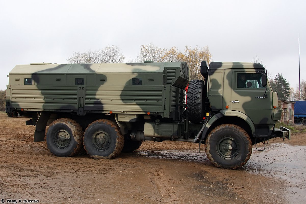 vitalyvk's tweet photo. Бронеавтомобиль КАМАЗ-5350 с защищенным модулем ММ-501
Armored KAMAZ-5350 with armored compartment MM-501
#armor #armoredvehicle #kamaz #kamaz5350 #бронеавтомобиль #камаз #камаз5350 #militarydaily #armyrussia #russianarmy #weaponsdaily #армия #truck #photography https://t.co/IwN3guKprH