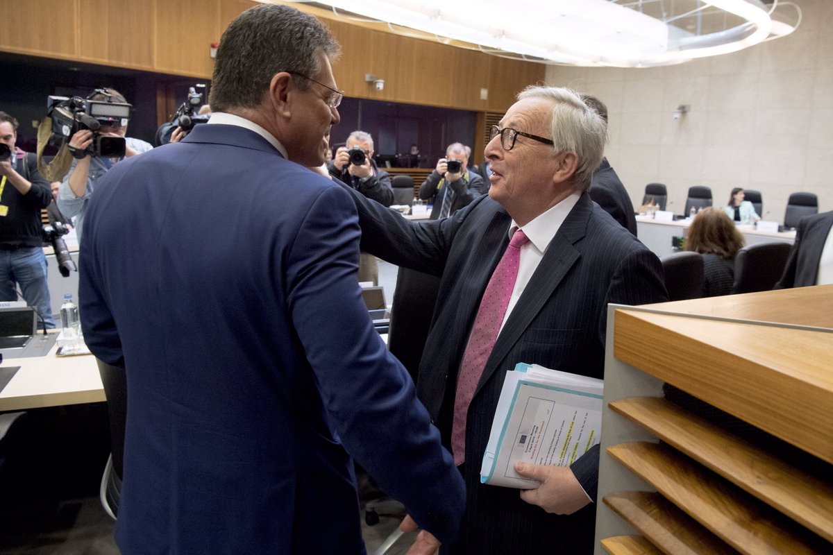 MarosSefcovic's tweet photo. As we're closing one chapter and opening another: proud to have been part of #TeamJuncker. My deep appreciation Pdt @JunckerEU for your political leadership, dedication to Europe and friendship. It's also thanks to your support that I can say the #EnergyUnion has become reality. https://t.co/nZTQruqWoK