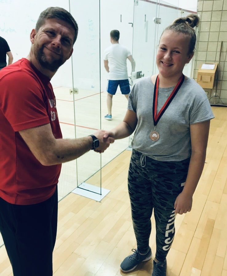 CJScoaching's tweet image. One thing we’re proud off @SquashCrawley #junior #squashcoaching is our progressive #squashskills awards | Congrats to Oscar for achieving Silver award &amp;amp; Bodhi &amp;amp; Faith for Bronze. 👏🏼👏🏼👍🏻

Thanks #CoachScott #CoachPaul &amp;amp; everyone on the coaching team for making a difference. 👍🏻