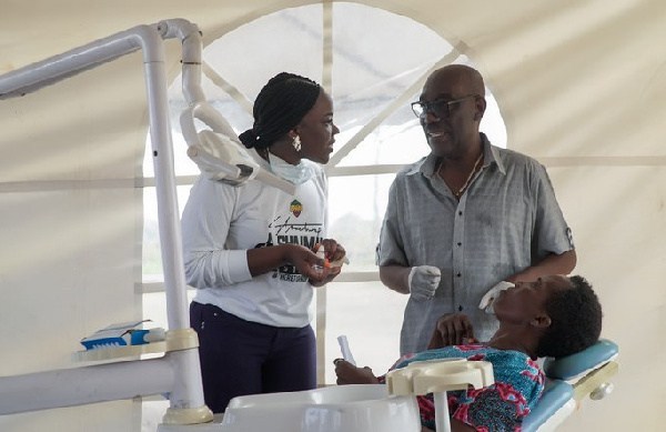 agyapaonline's tweet photo. VIDEO:Stonebwoy’s wife and her father provide free health screening ahead of concert https://t.co/qvUP1dlJmi https://t.co/hwzryETwwG