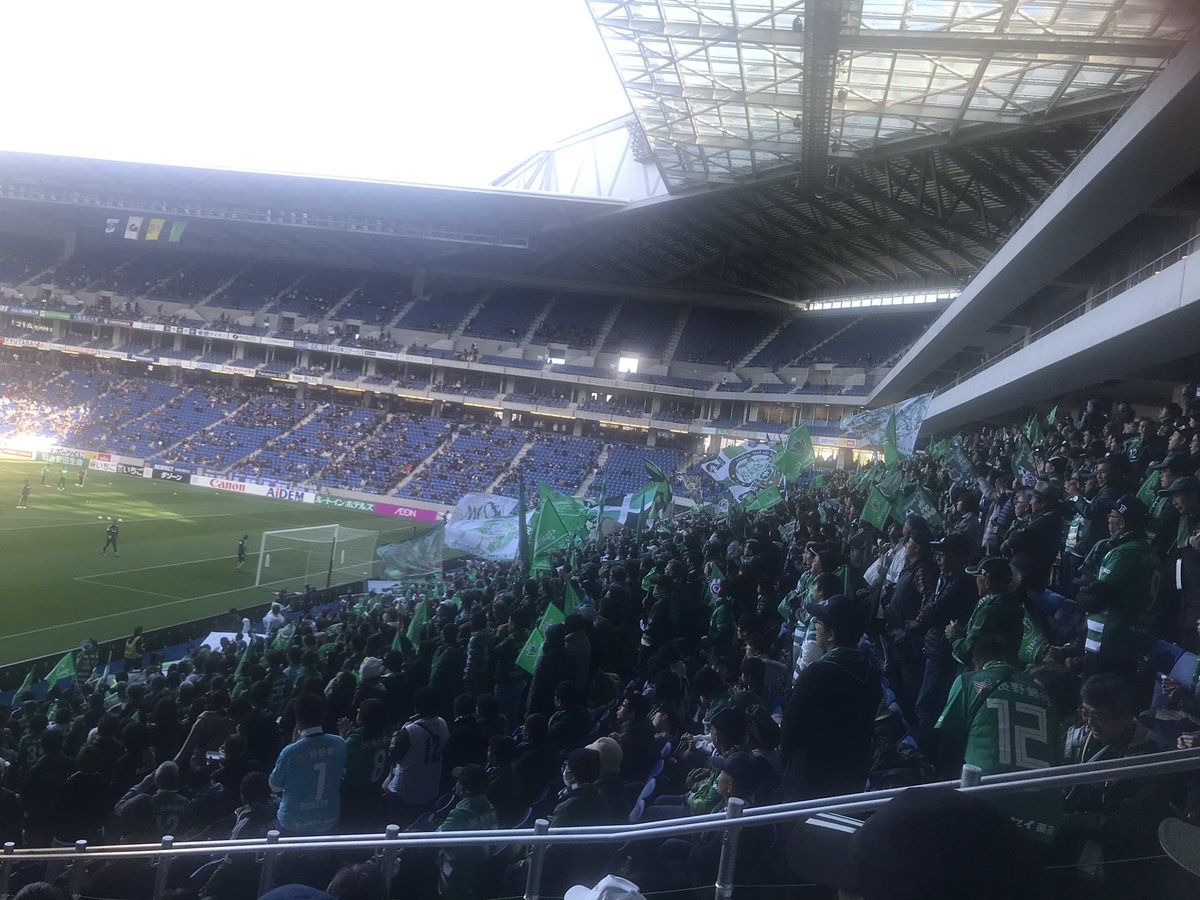 クズハル虎党 野球全般 坂道党 高校の同期に誘われて初めてのjリーグ初観戦 ガンバ大阪 松本山雅 アウェーなのに山雅サポーターこんなにいる Jリーグ ガンバ大阪 松本山雅fc